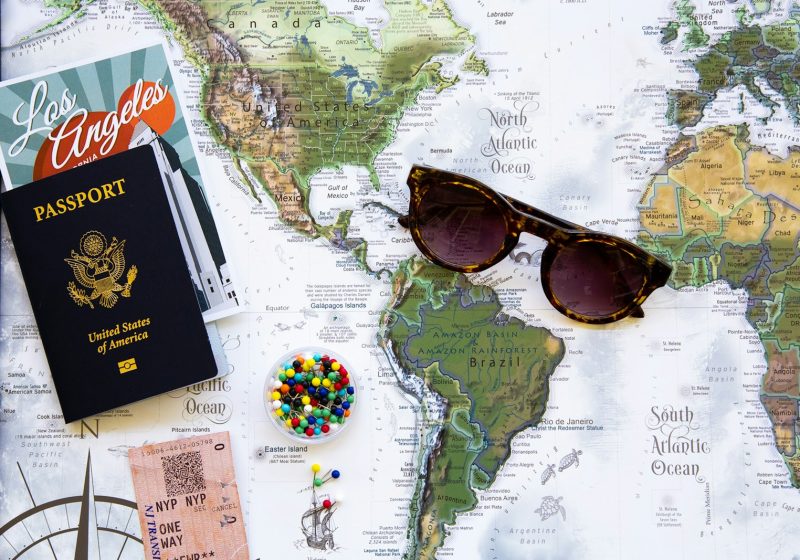 How to Reduce Paper Waste While Traveling