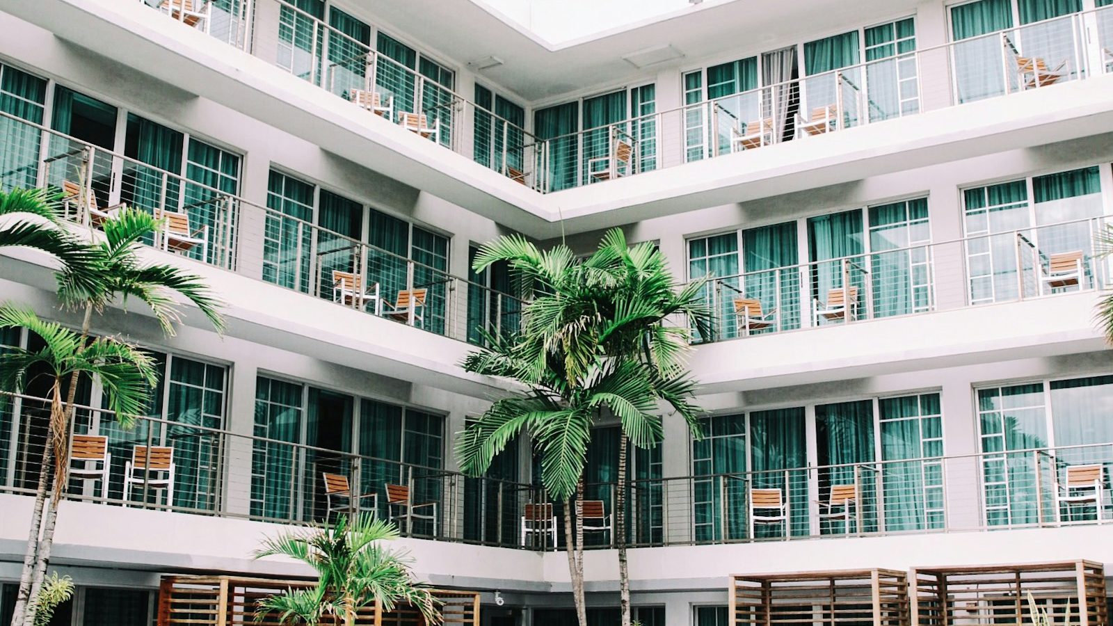 Sustainable Accommodation on a Budget: Real Options for Every Traveler